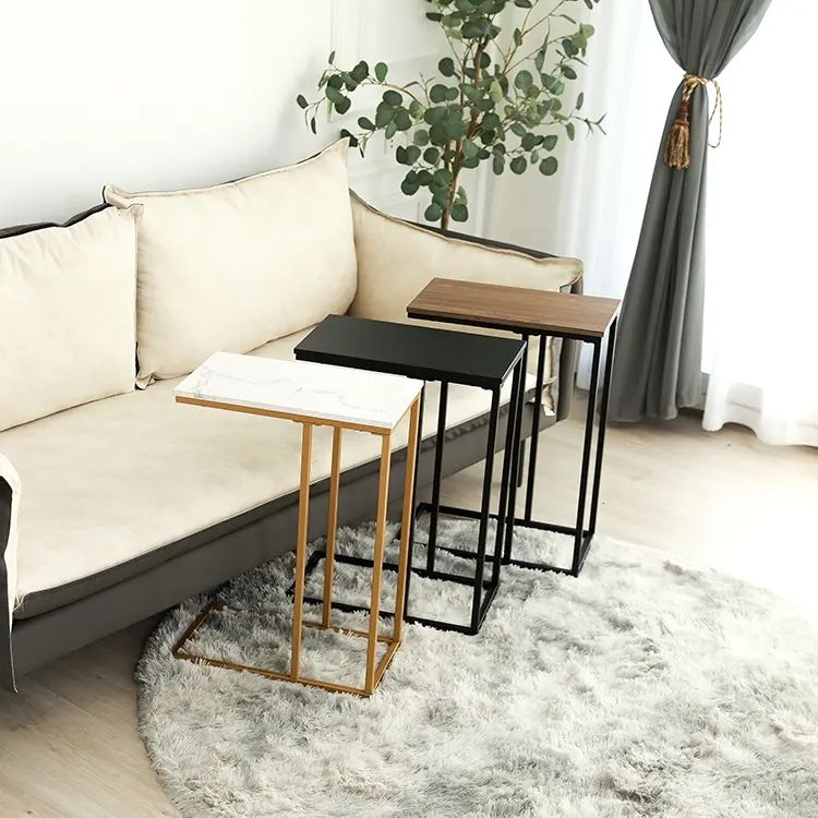 Cheap Price Livingroom Simple Gloden Metal Small C Shape Bedside End Table Modern Snack Wood Side Table